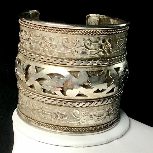 ❇️VINTAGE Silver Cuff Bracelet - Picture 7 of 8